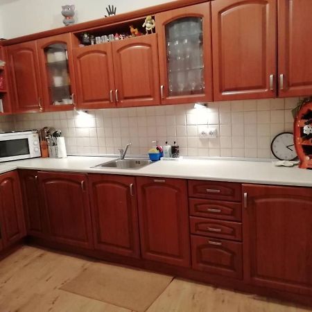 Къща В Центъра На Стрелча, Джакузи С Минерална Вода Buitenkant foto